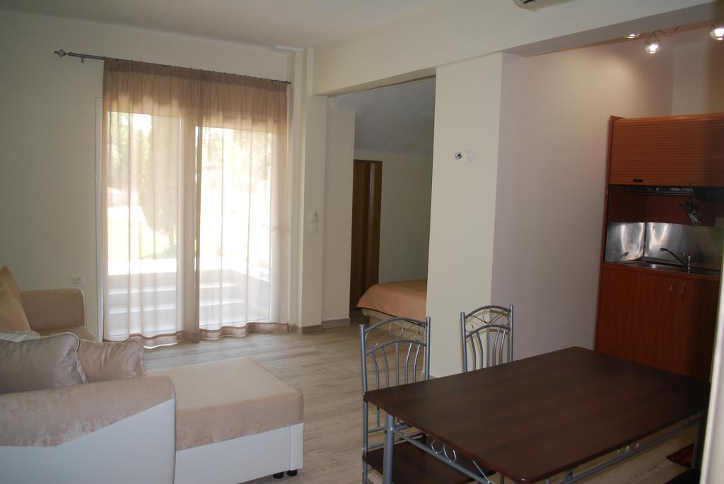 Family House Emerald Λιμενάρια Εξωτερικό φωτογραφία